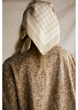 Houndstooth Horse - Latte